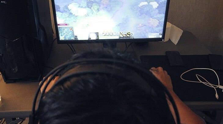 Io Mnz